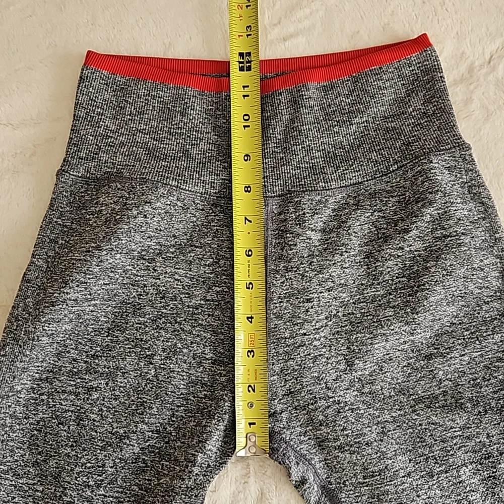 Athleta High-rise Leggings | 28" Inseam - Picture 4 of 8